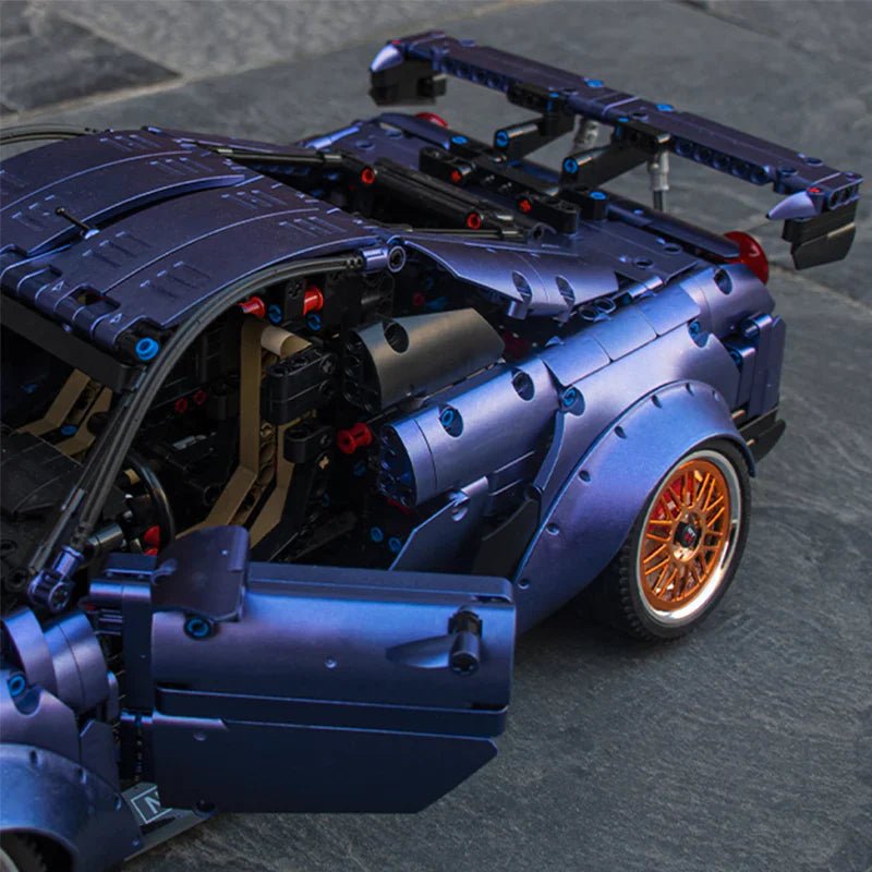 Limited Edition R35 Godzilla | 2389pcs - BRICKS LAB