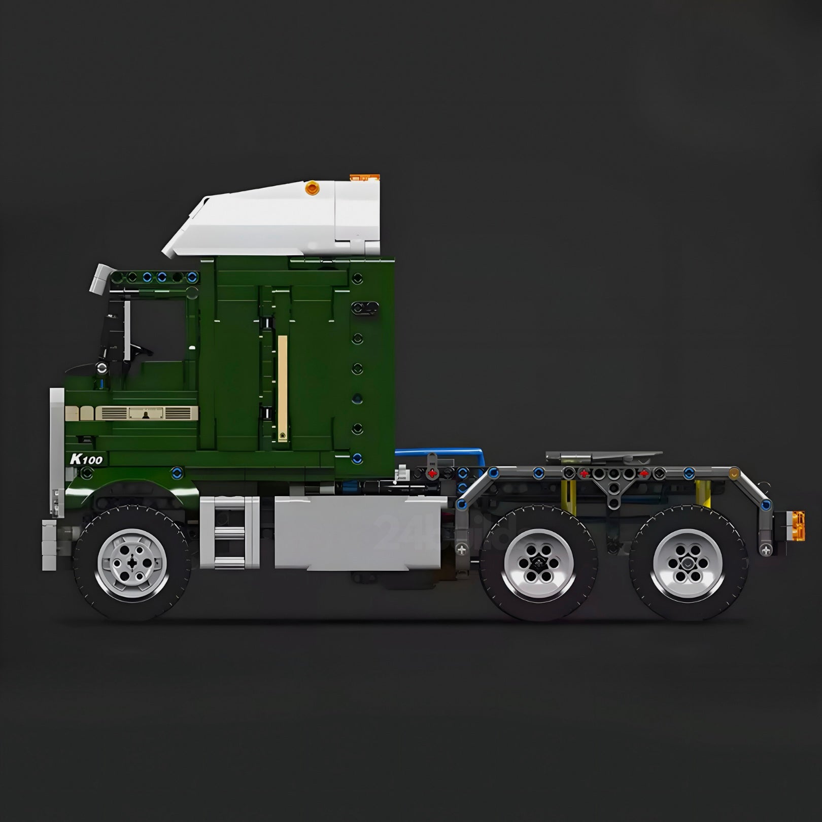 Remote Controlled 70s Cabover Truck | 2182pcs - BRICKS LAB